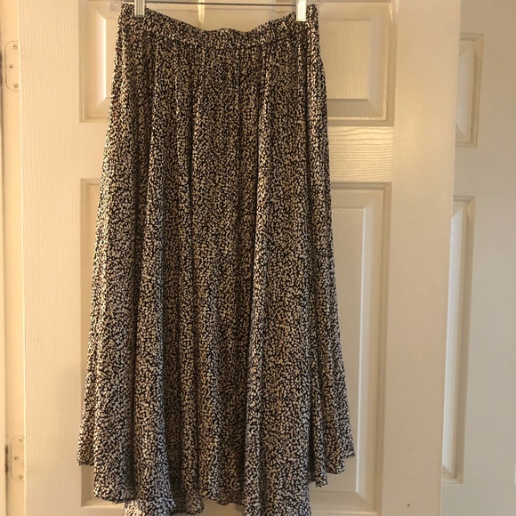 Anthropologie Skirt size Small - Picture 1 of 3